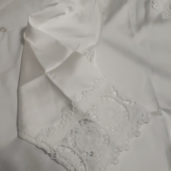 1 S left💌New boutique lace applique top - Picture 7 of 11